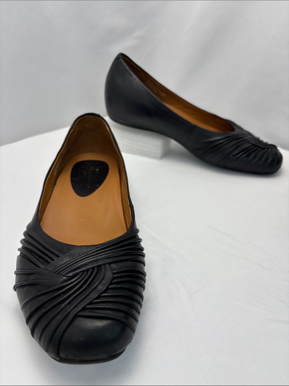 Earthies‎ Womens 10B Black Ruched Leather Low Heel Flats #491
